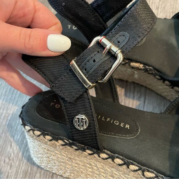 TOMMY HILFIGER Black Canvas Strappy Platform Espadrille Sandals - Picture 9 of 9